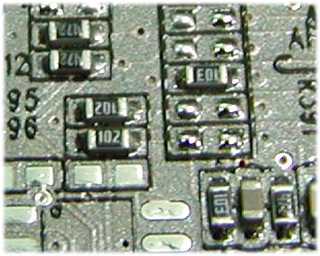 贴片高压瓷片电容_主板碰掉一个贴片电容_高压瓷片电容 贴片